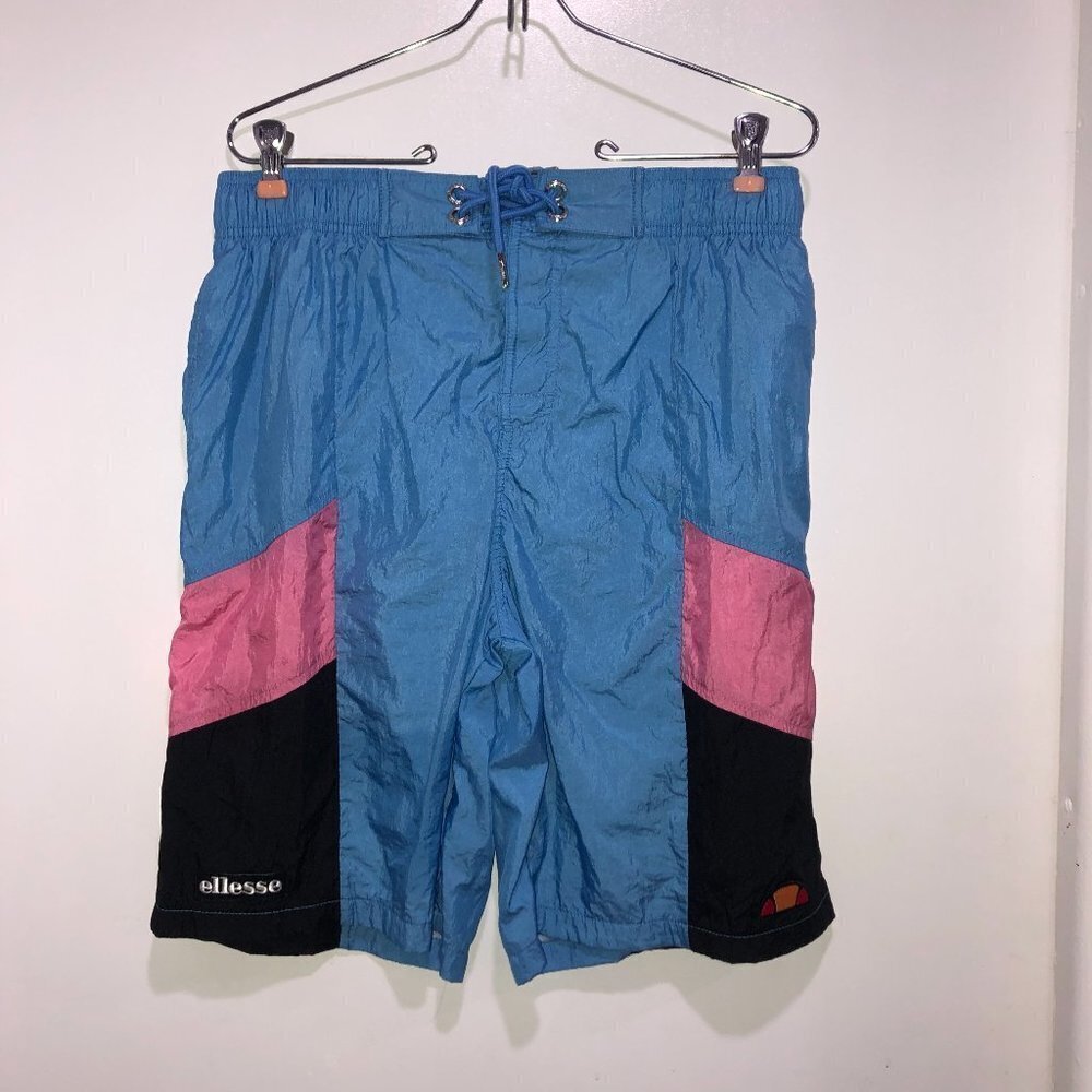 𝅺NWOT Men’s Ellesse HB Evendo board shorts Size L
